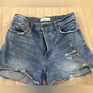 A&F - high rise 4” shorts